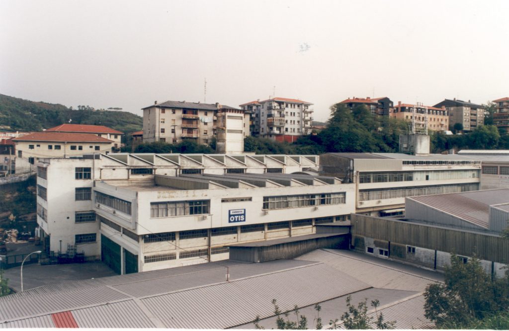 Urbanización de la parcela de Zardoya Otis