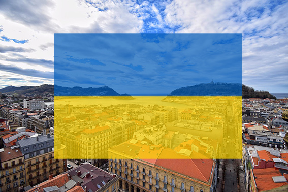 'Ayuda a Ucrania.' irudia