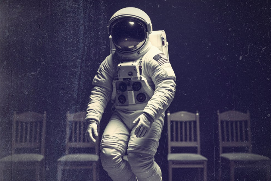 'Izarrak buruan eta eseri munduan'