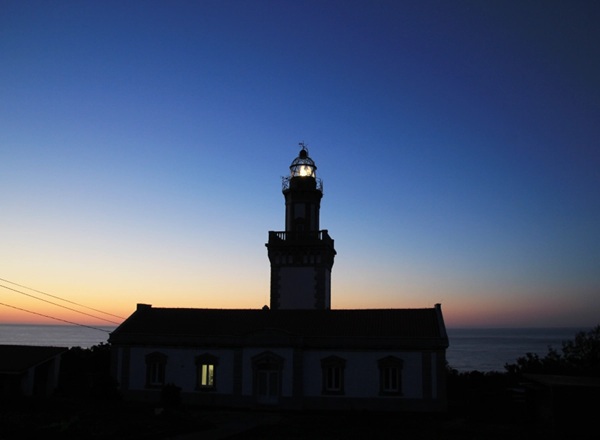 'Itsasargiak: itsasoaren zaindariak' | 'Faros: los guardianes de la costa'