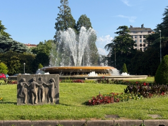 PIO XII plazako iturria