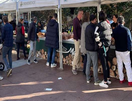 Euskal Jaiak: Donostiako Nekazaritza Ekologikoaren XXV. Azoka | XXV Mercado de Agricultura Ecológica de Donostia
